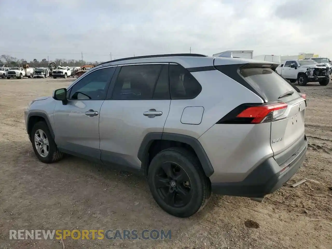 2 Photograph of a damaged car 2T3P1RFV0LC095311 TOYOTA RAV4 2020