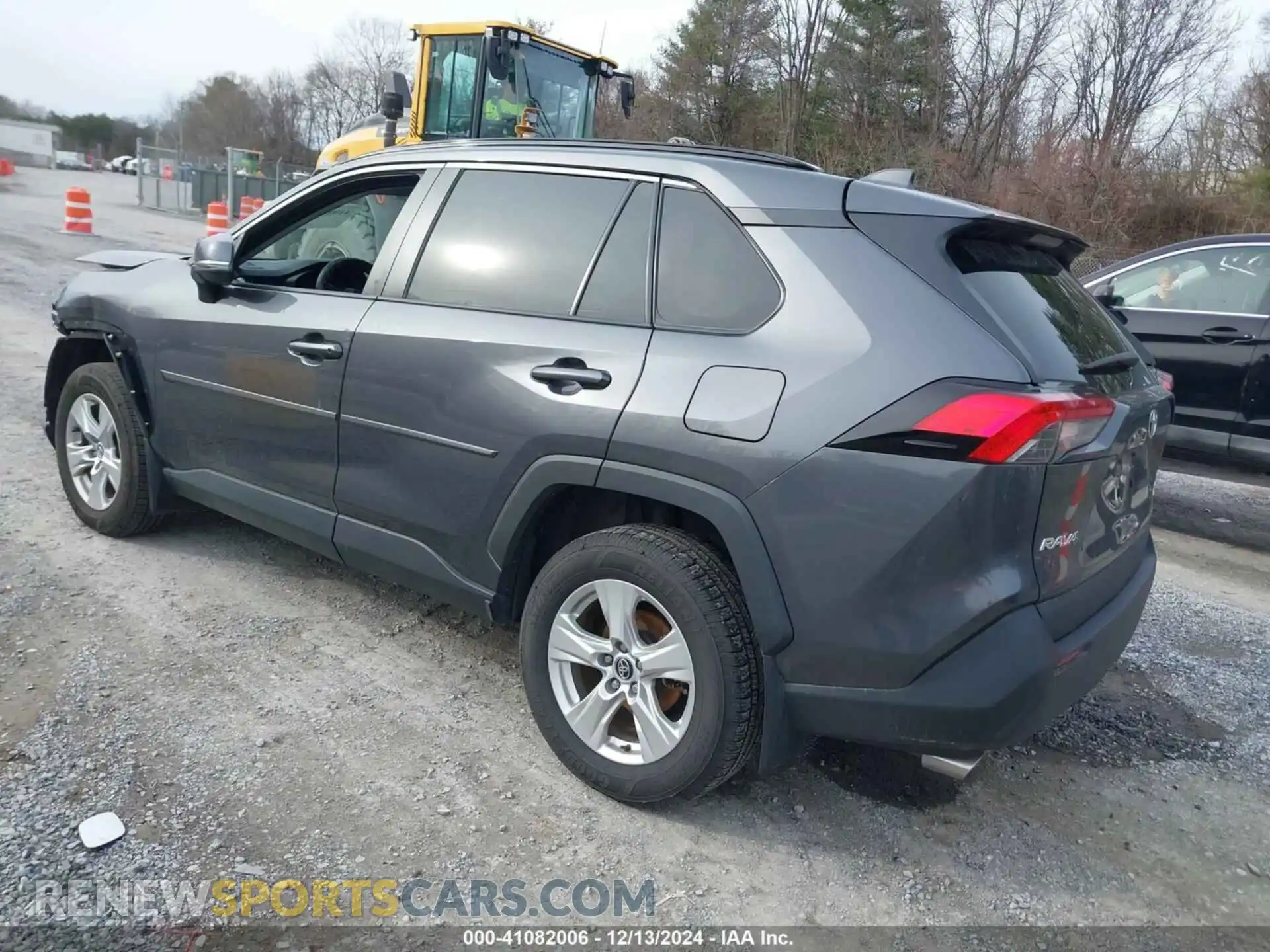 3 Photograph of a damaged car 2T3P1RFV0LC115105 TOYOTA RAV4 2020