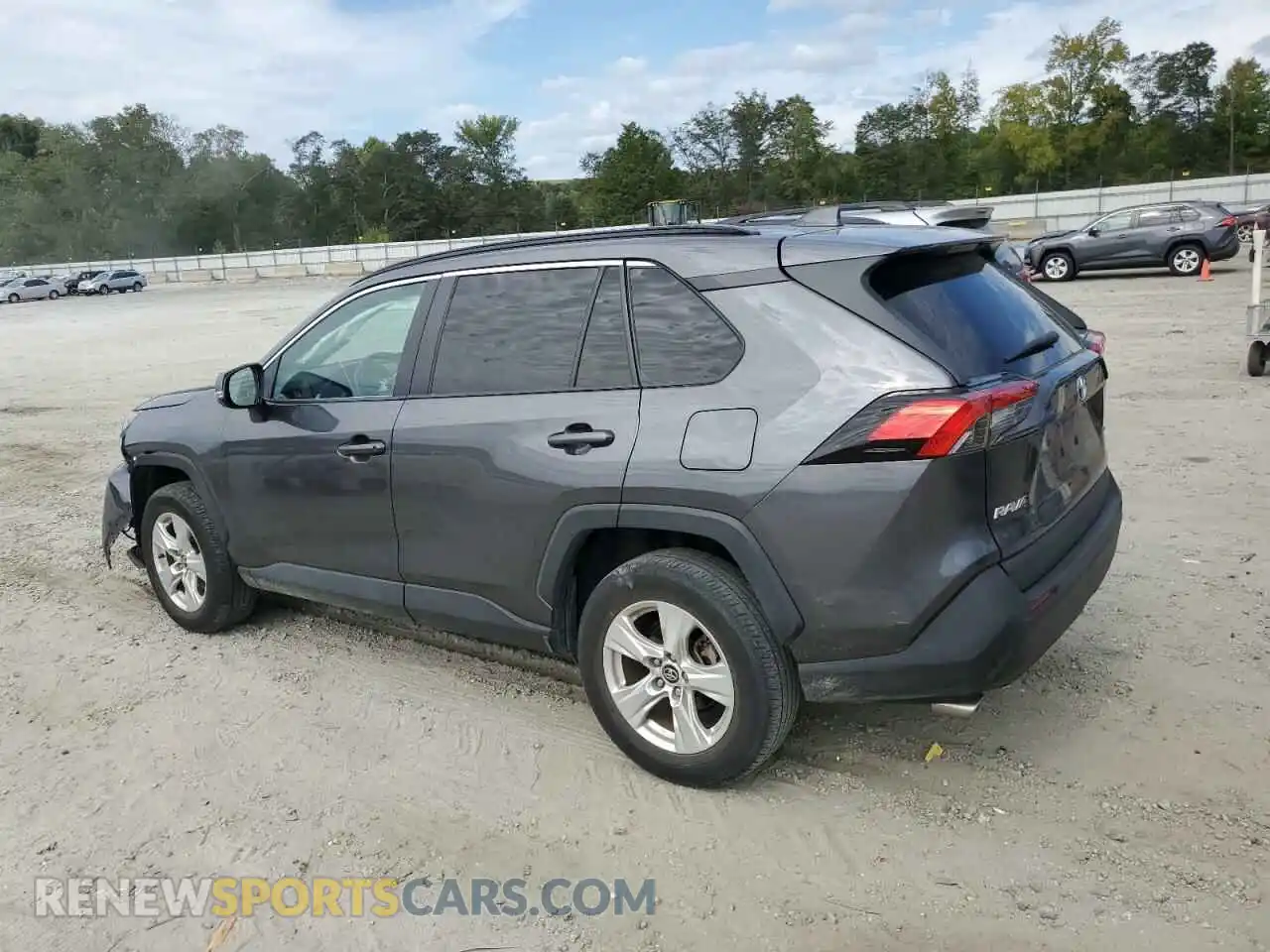 2 Photograph of a damaged car 2T3P1RFV0LC121213 TOYOTA RAV4 2020