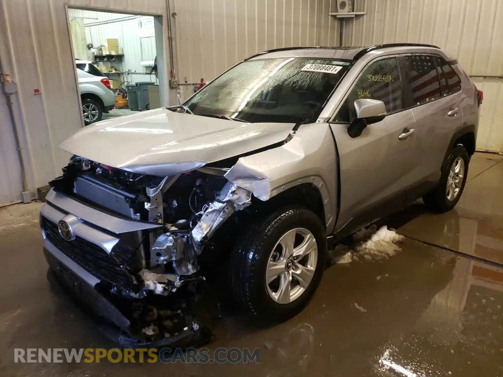 2 Photograph of a damaged car 2T3P1RFV0LC124418 TOYOTA RAV4 2020