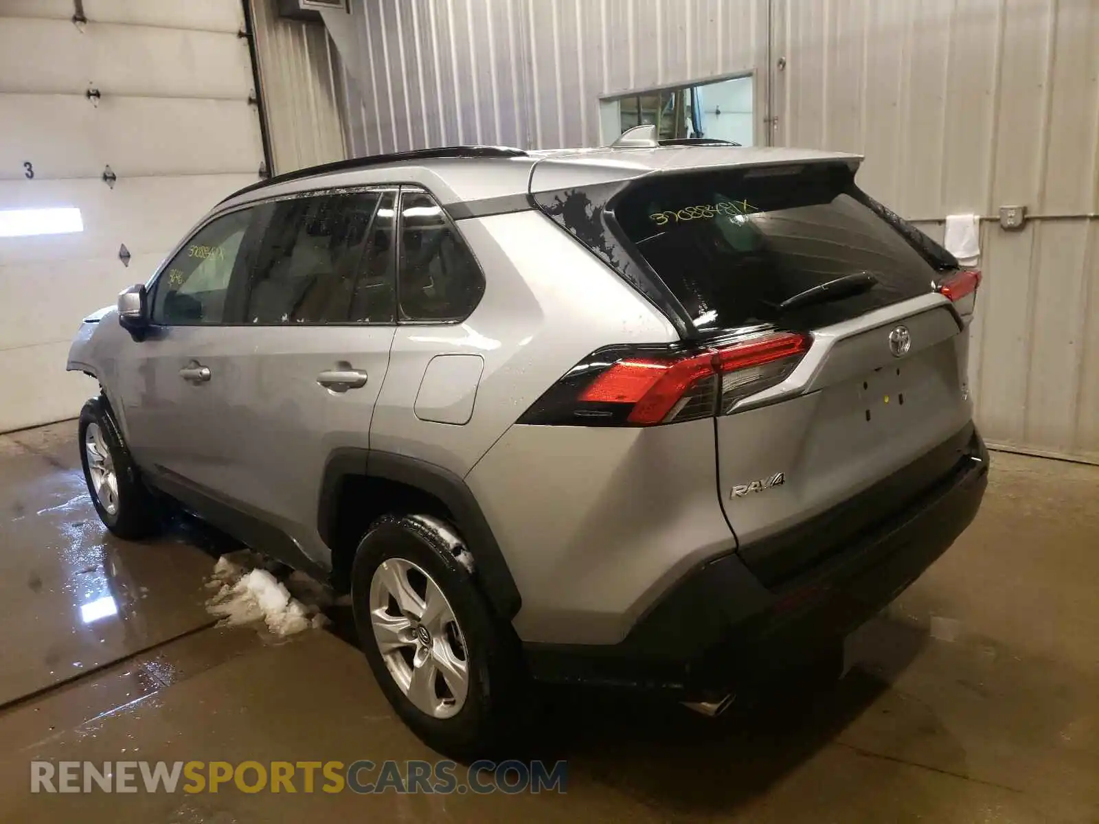 3 Photograph of a damaged car 2T3P1RFV0LC124418 TOYOTA RAV4 2020