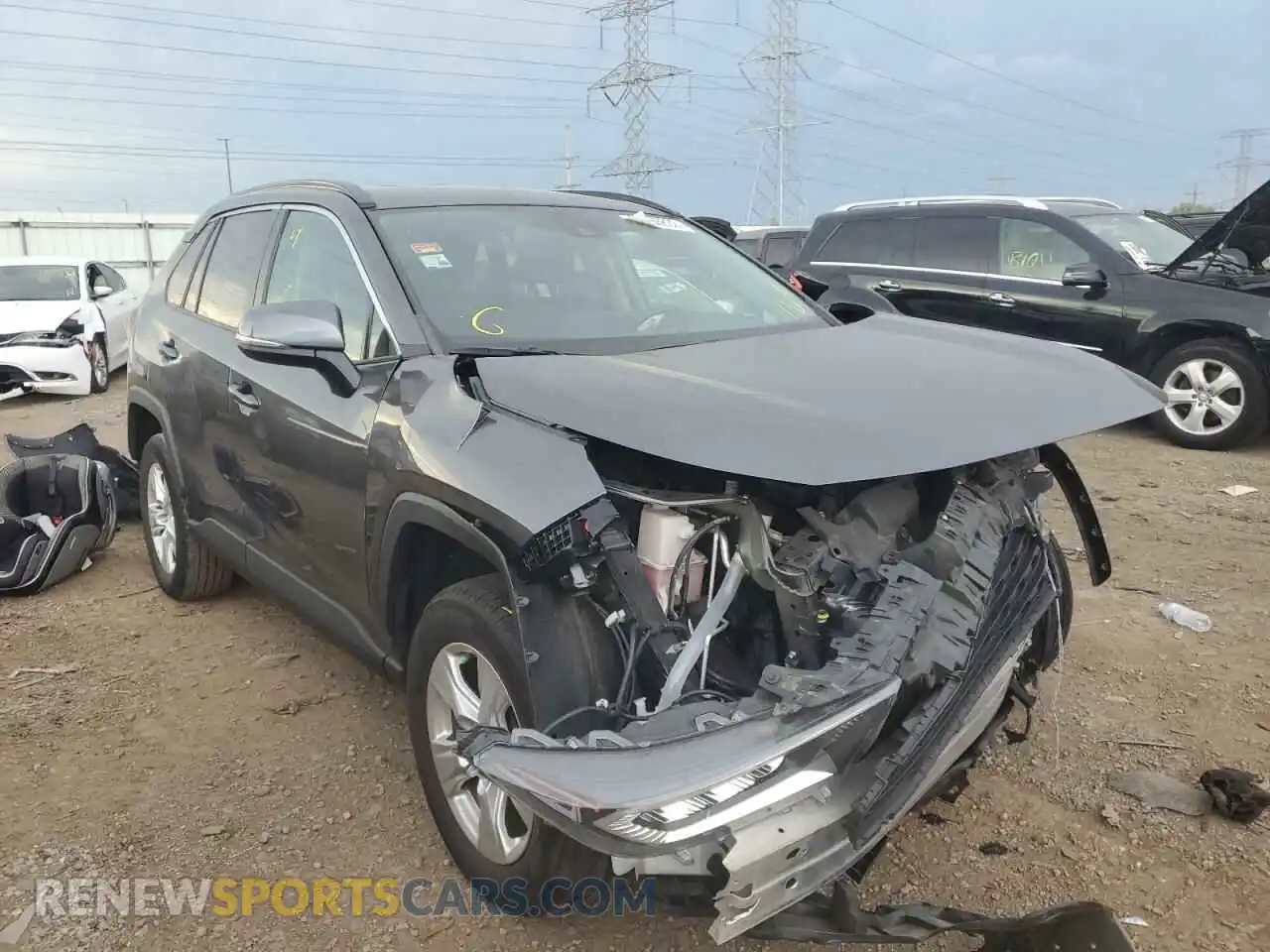 1 Photograph of a damaged car 2T3P1RFV1LC069025 TOYOTA RAV4 2020