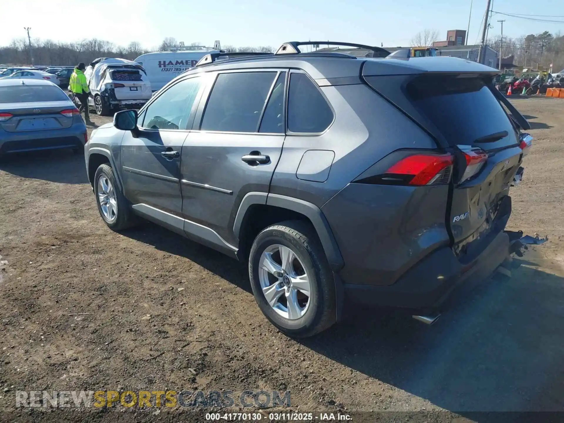 3 Photograph of a damaged car 2T3P1RFV1LC073754 TOYOTA RAV4 2020
