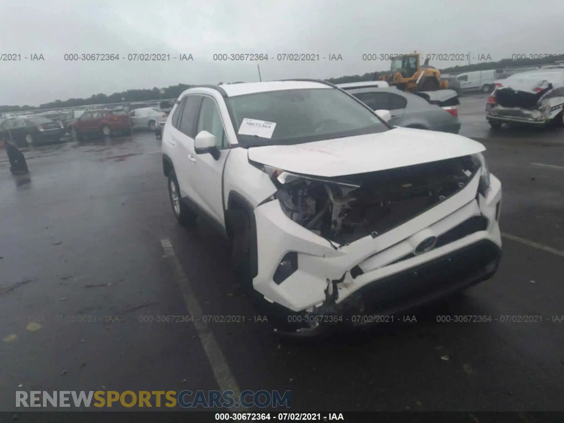 1 Photograph of a damaged car 2T3P1RFV1LC081160 TOYOTA RAV4 2020