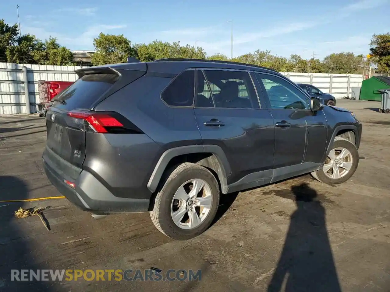 3 Photograph of a damaged car 2T3P1RFV1LC102735 TOYOTA RAV4 2020