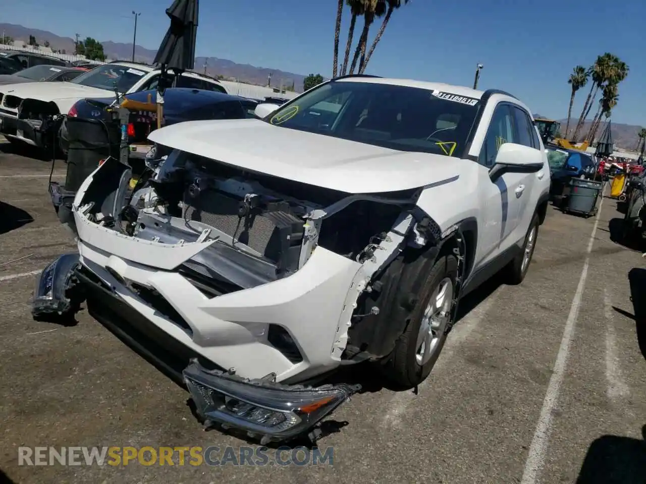 2 Photograph of a damaged car 2T3P1RFV1LW084283 TOYOTA RAV4 2020