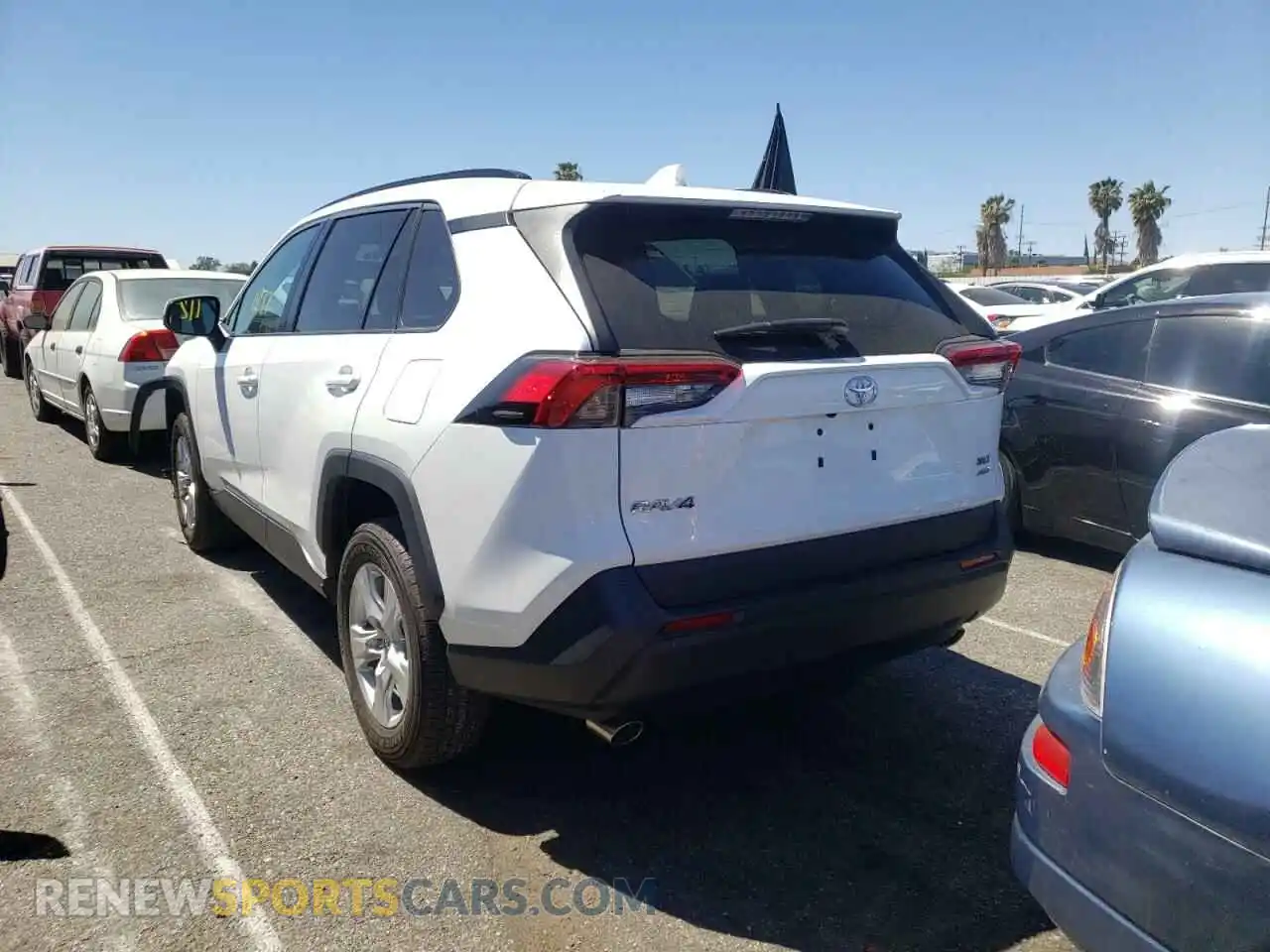 3 Photograph of a damaged car 2T3P1RFV1LW084283 TOYOTA RAV4 2020