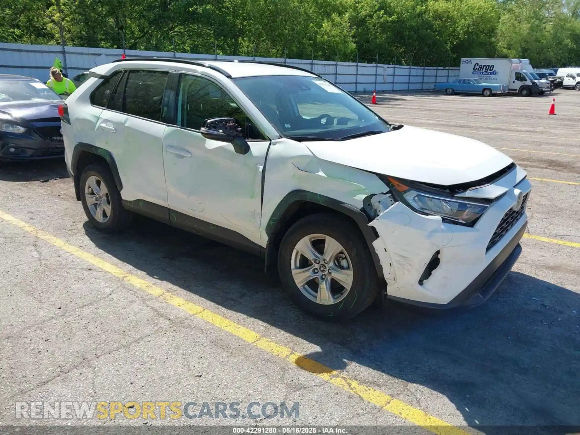 1 Photograph of a damaged car 2T3P1RFV2LC071673 TOYOTA RAV4 2020