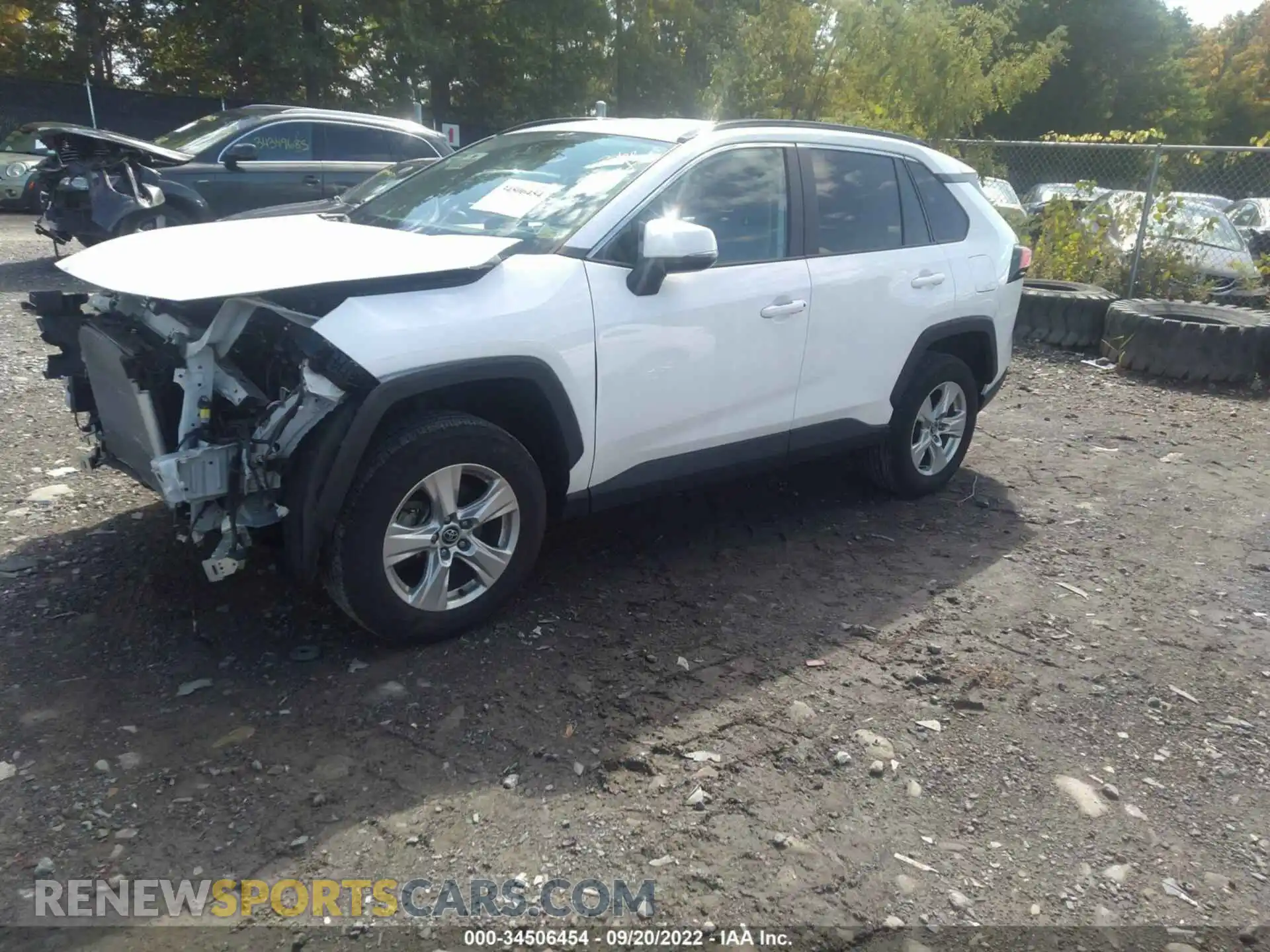 2 Photograph of a damaged car 2T3P1RFV2LC072337 TOYOTA RAV4 2020