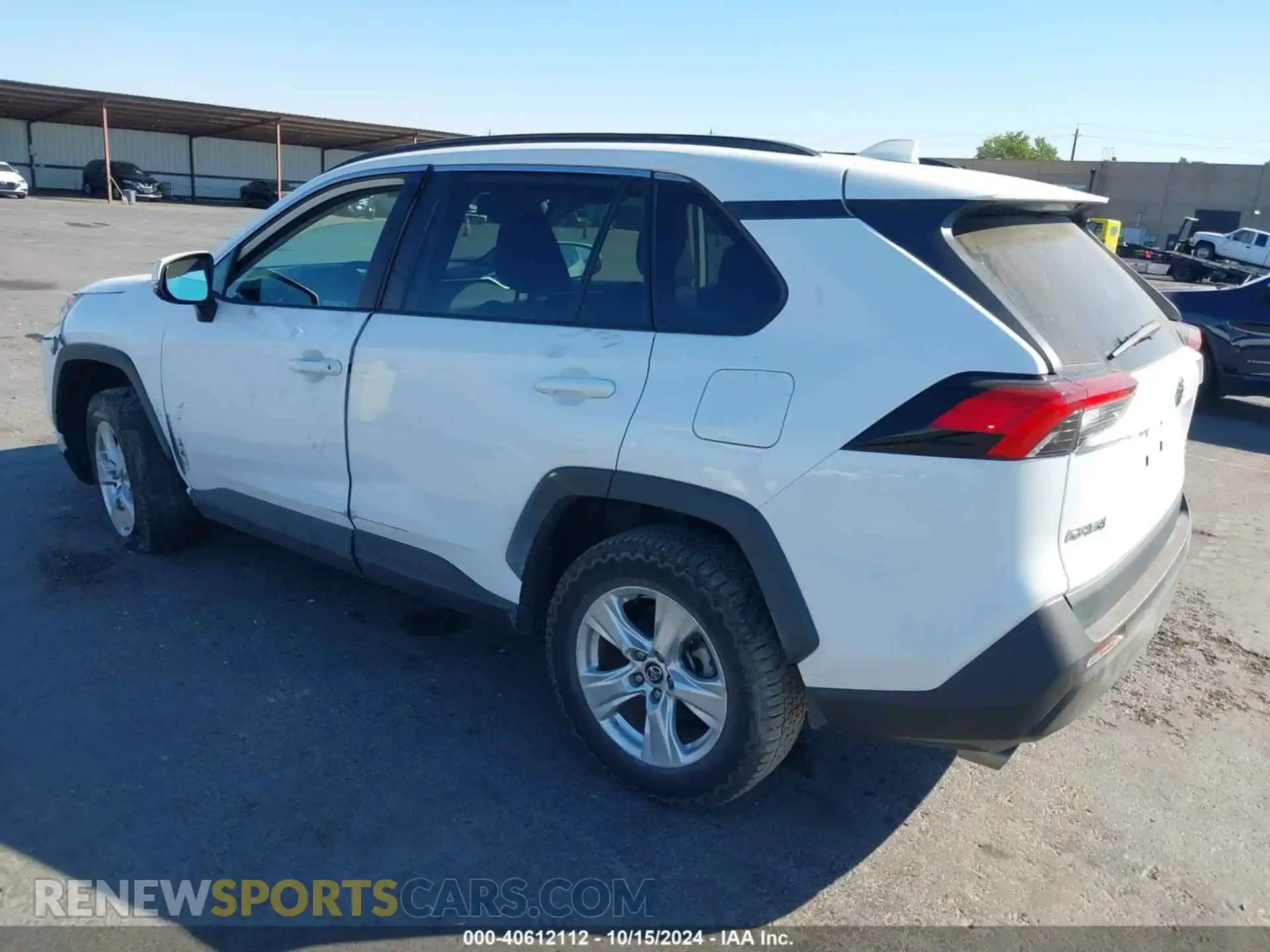 3 Photograph of a damaged car 2T3P1RFV2LC092829 TOYOTA RAV4 2020