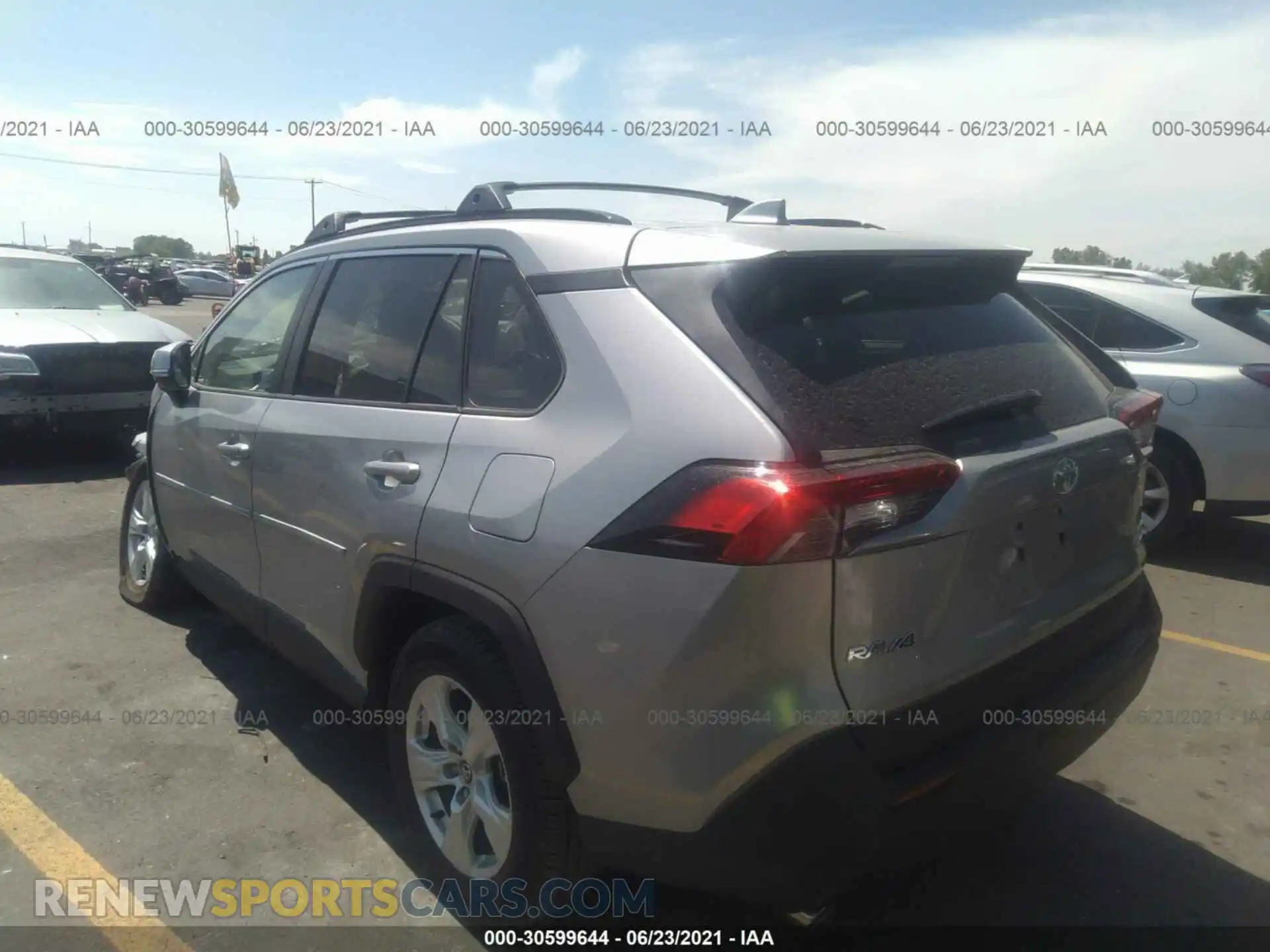 3 Photograph of a damaged car 2T3P1RFV2LC104185 TOYOTA RAV4 2020