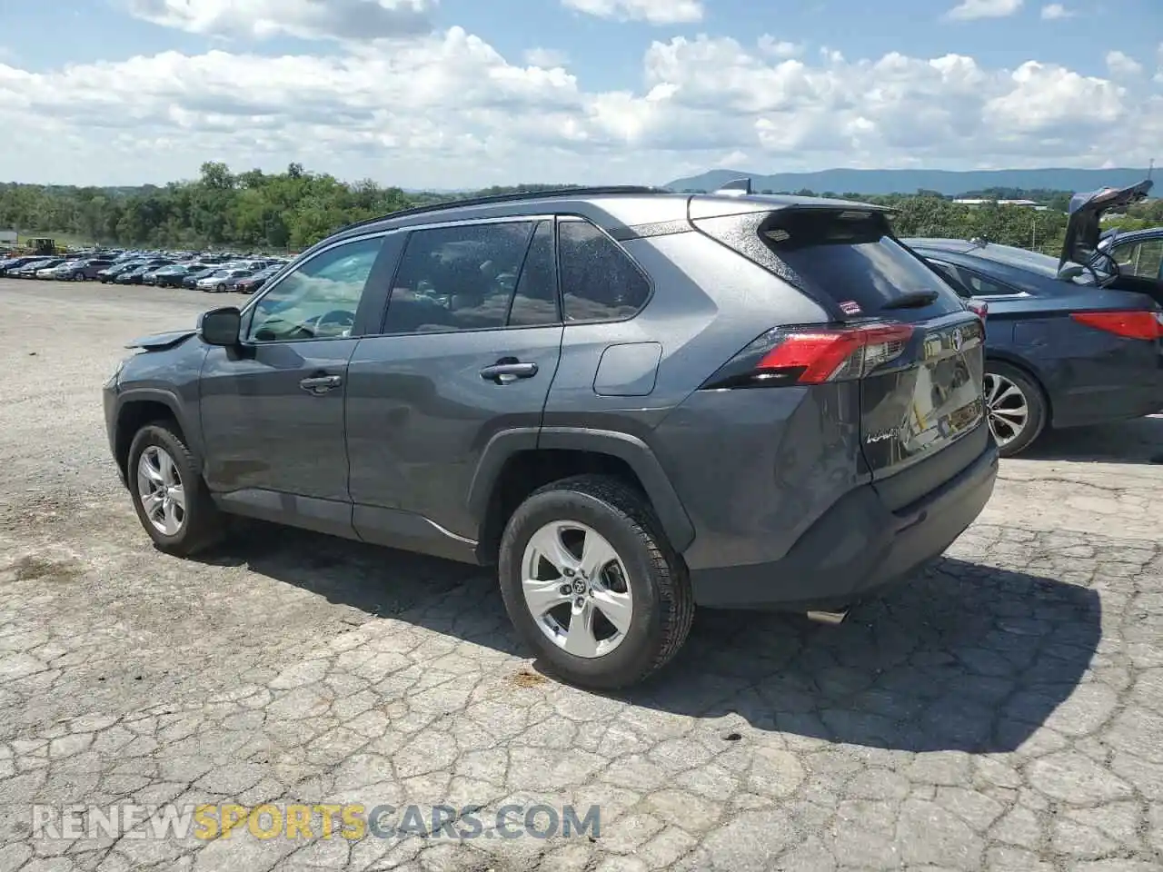2 Photograph of a damaged car 2T3P1RFV2LC131855 TOYOTA RAV4 2020
