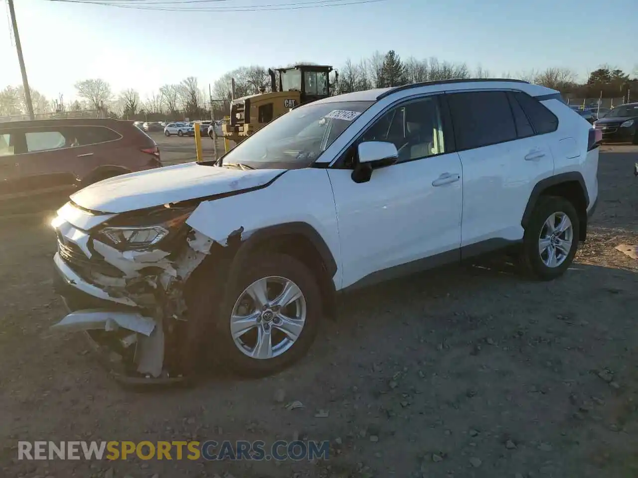 1 Photograph of a damaged car 2T3P1RFV2LW095468 TOYOTA RAV4 2020