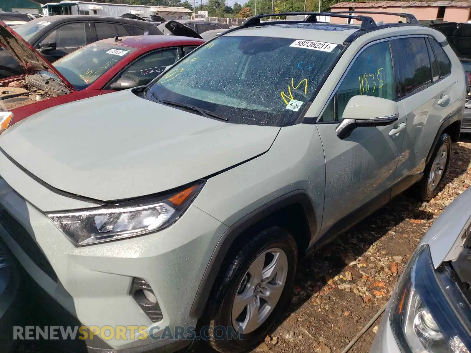 2 Photograph of a damaged car 2T3P1RFV2LW114472 TOYOTA RAV4 2020