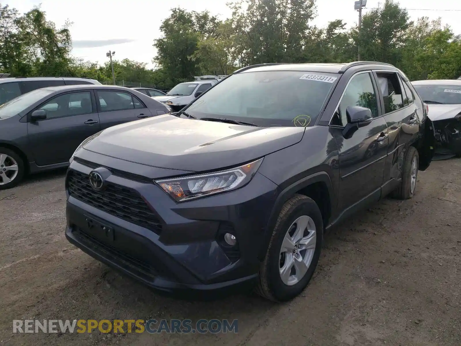 2 Photograph of a damaged car 2T3P1RFV2LW136780 TOYOTA RAV4 2020