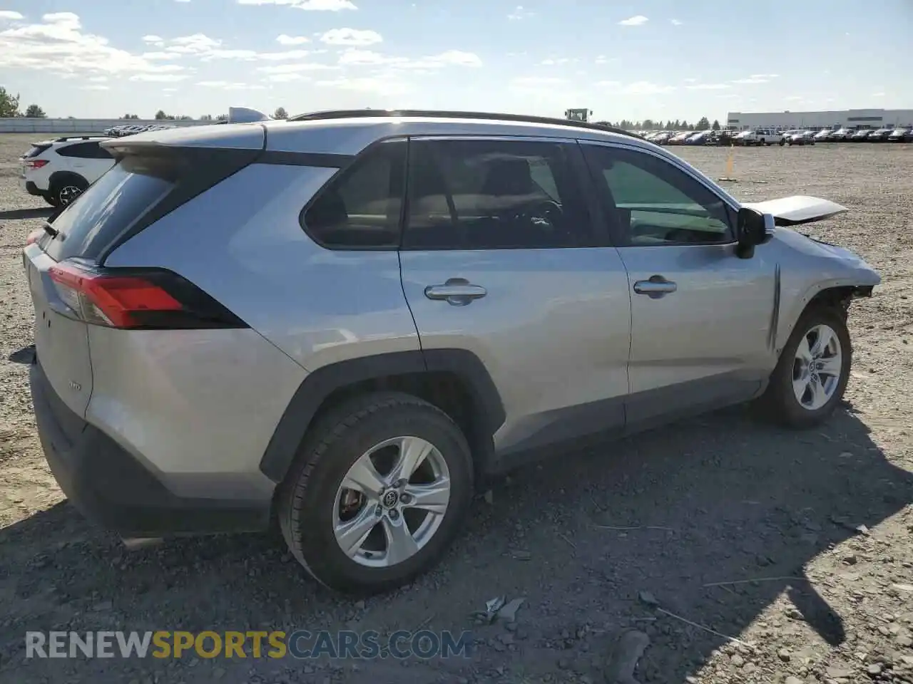 3 Photograph of a damaged car 2T3P1RFV3LC087672 TOYOTA RAV4 2020