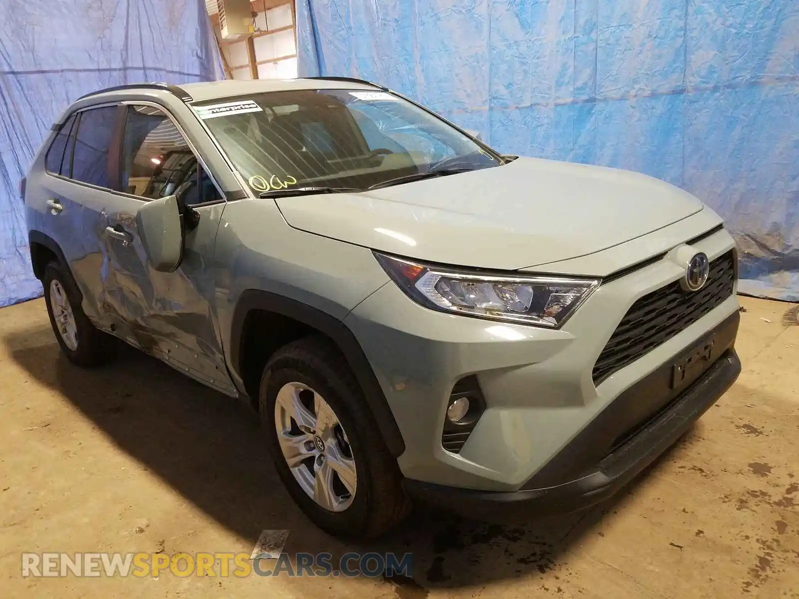 1 Photograph of a damaged car 2T3P1RFV3LC089230 TOYOTA RAV4 2020