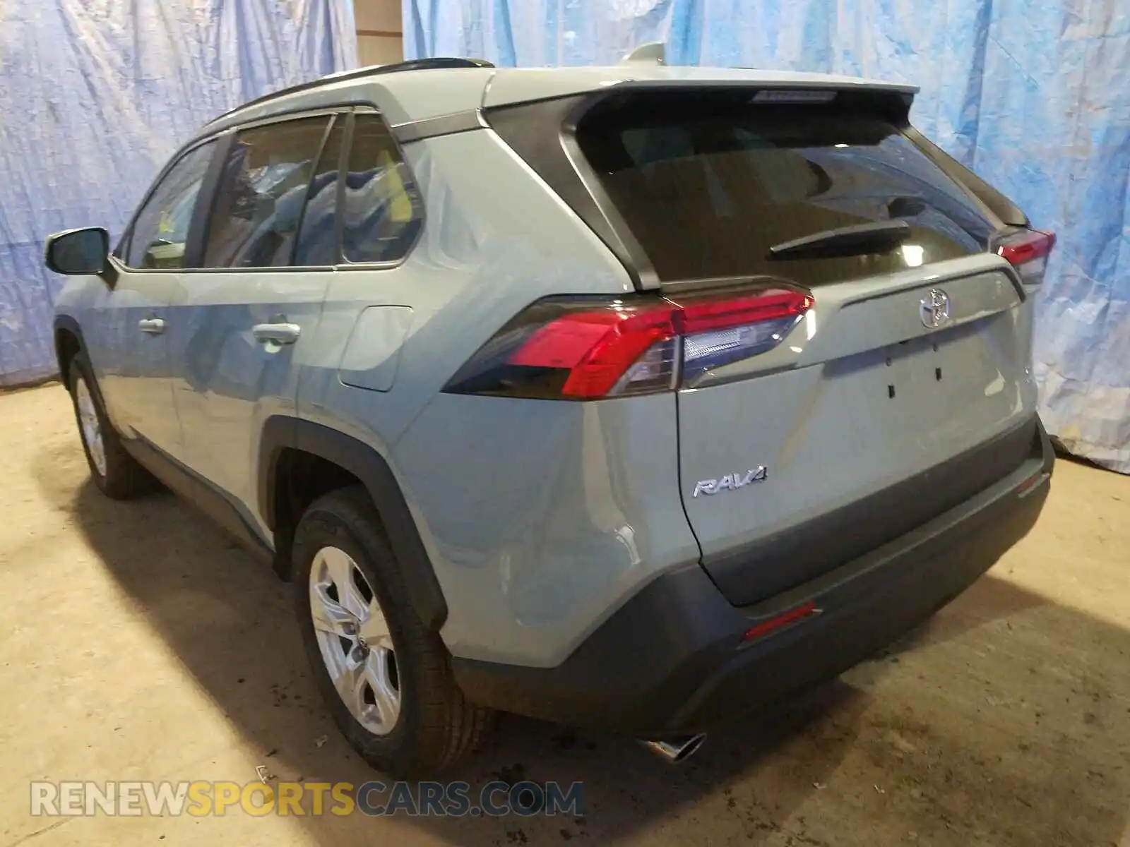 3 Photograph of a damaged car 2T3P1RFV3LC089230 TOYOTA RAV4 2020