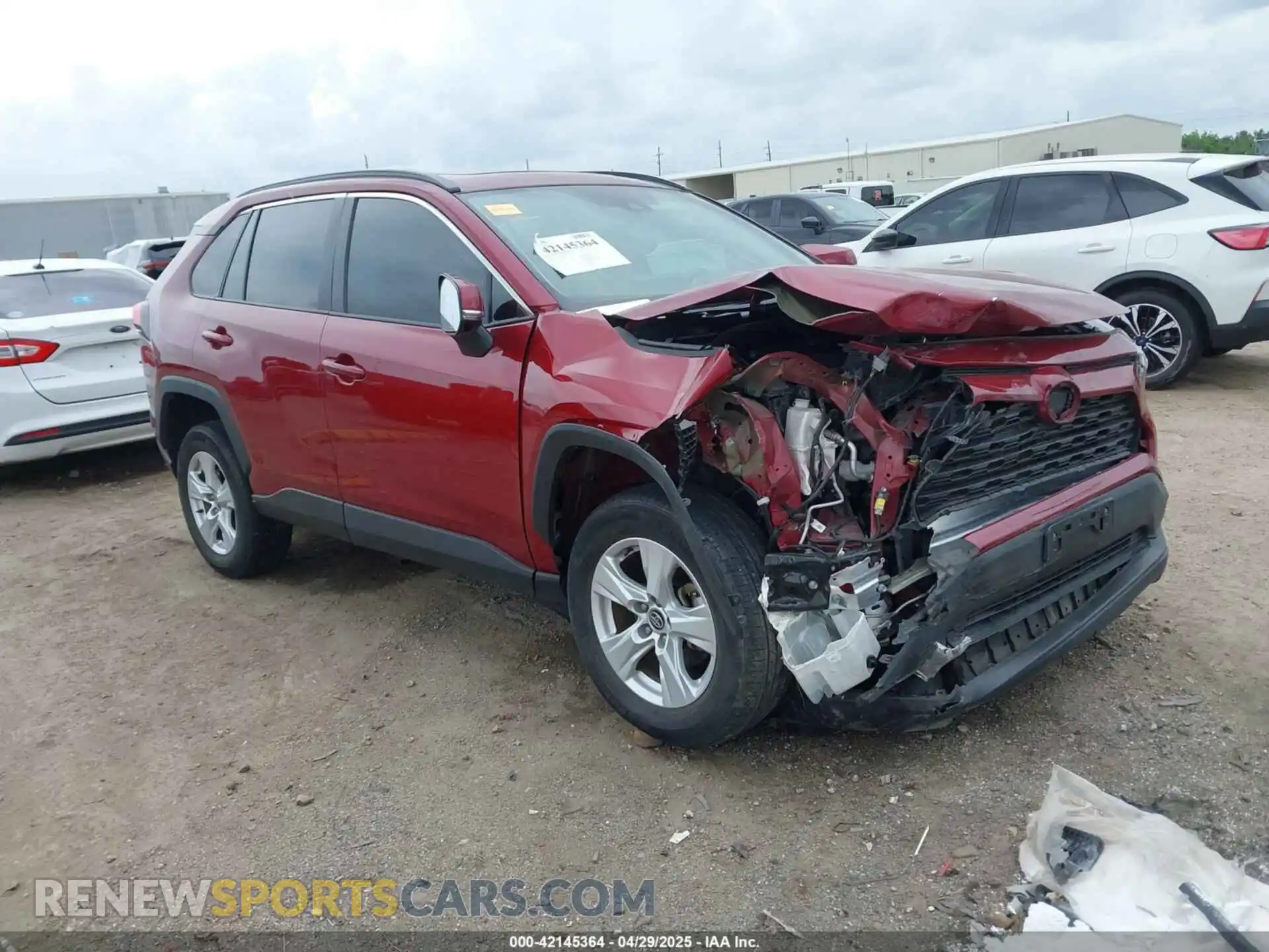 1 Photograph of a damaged car 2T3P1RFV3LC125708 TOYOTA RAV4 2020