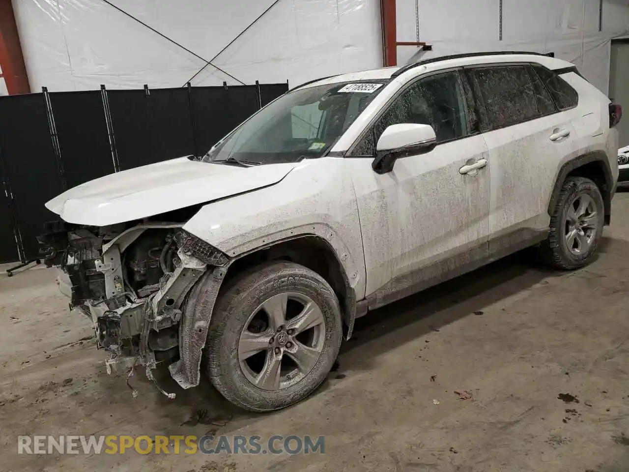 1 Photograph of a damaged car 2T3P1RFV3LC131752 TOYOTA RAV4 2020