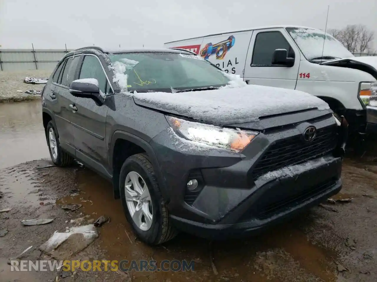 1 Photograph of a damaged car 2T3P1RFV3LC136434 TOYOTA RAV4 2020