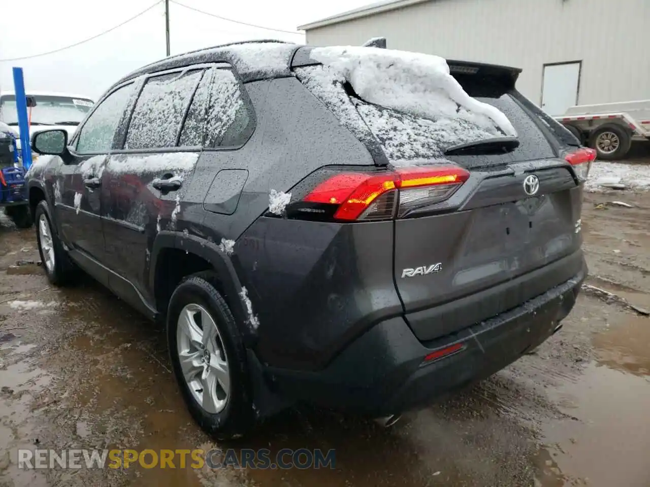 3 Photograph of a damaged car 2T3P1RFV3LC136434 TOYOTA RAV4 2020