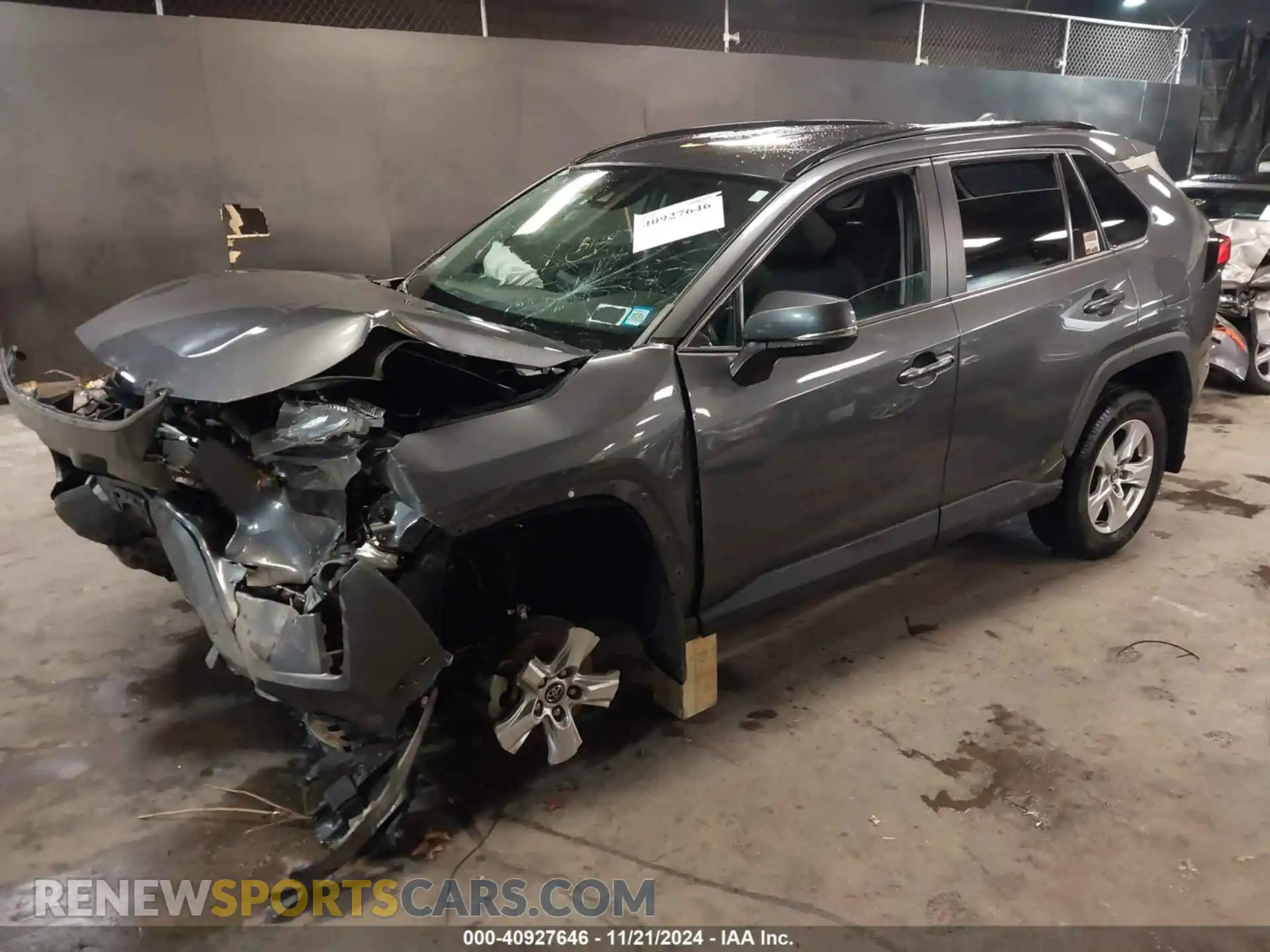2 Фотография поврежденного автомобиля 2T3P1RFV3LW105375 TOYOTA RAV4 2020