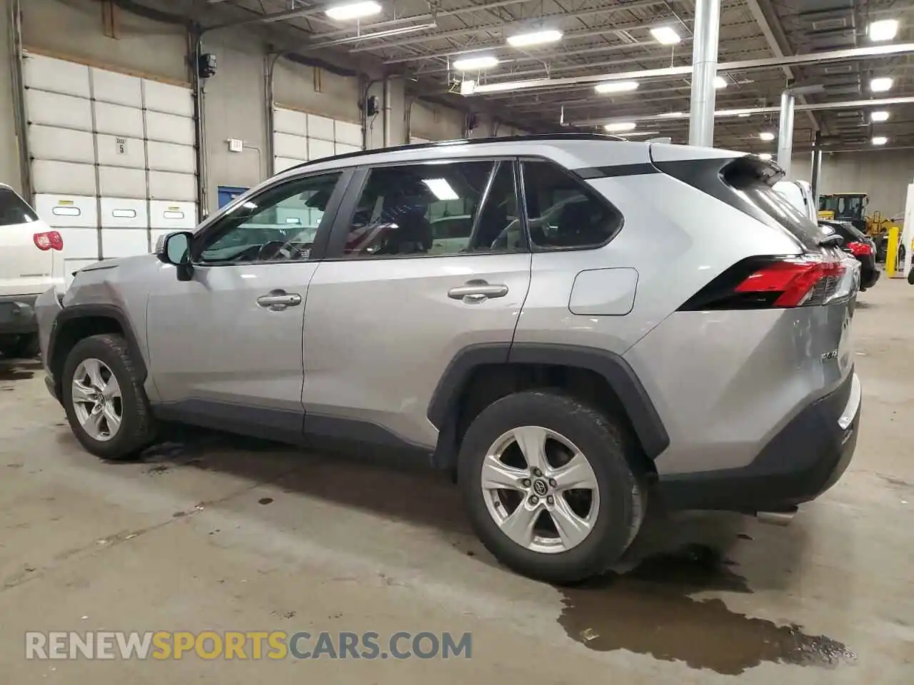 2 Фотография поврежденного автомобиля 2T3P1RFV3LW110382 TOYOTA RAV4 2020