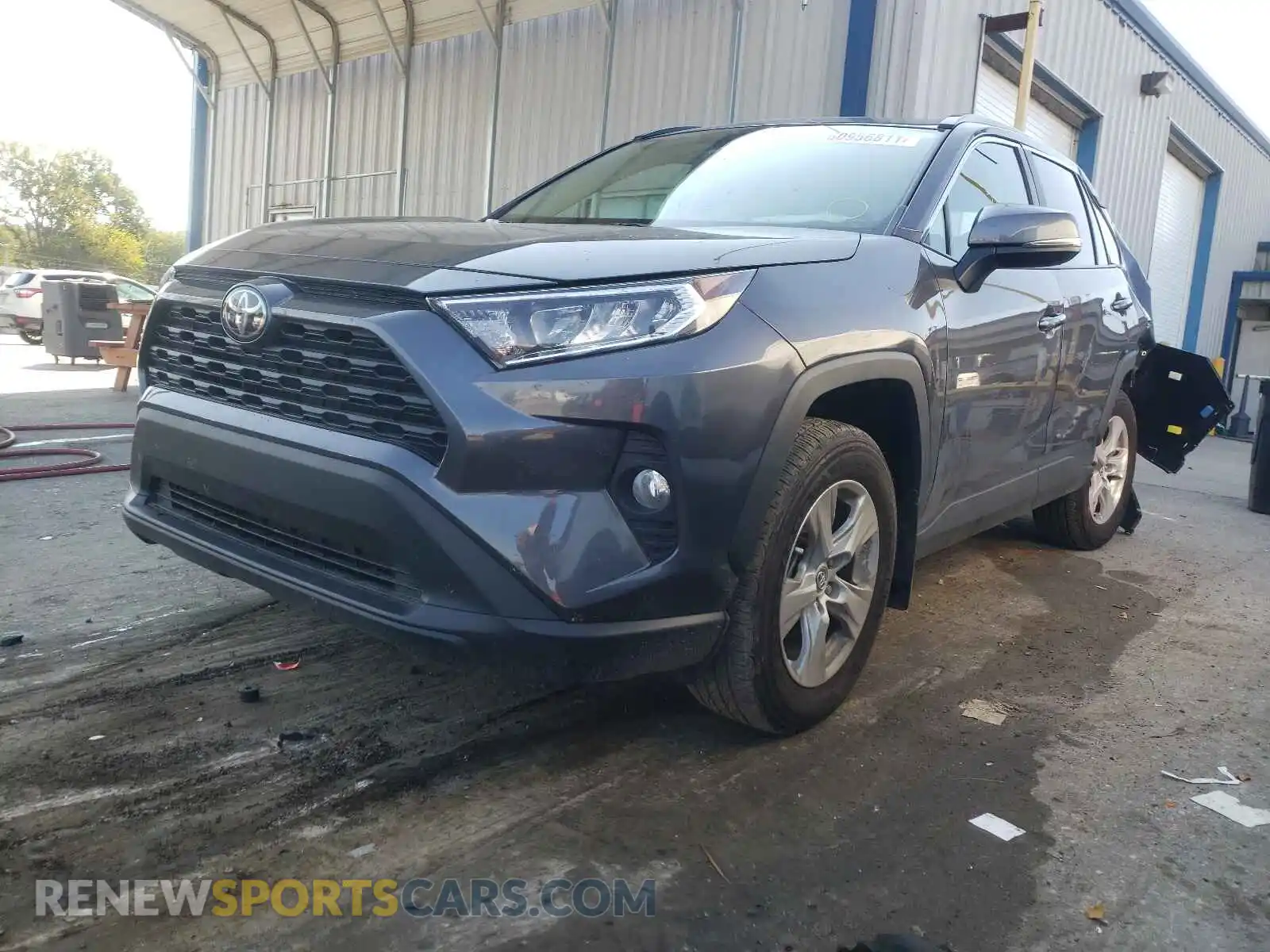 2 Photograph of a damaged car 2T3P1RFV3LW123620 TOYOTA RAV4 2020
