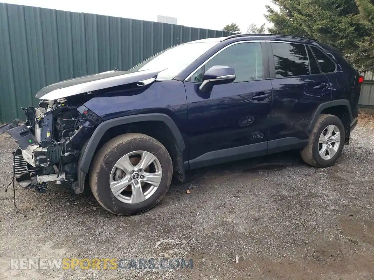 1 Photograph of a damaged car 2T3P1RFV3LW137792 TOYOTA RAV4 2020