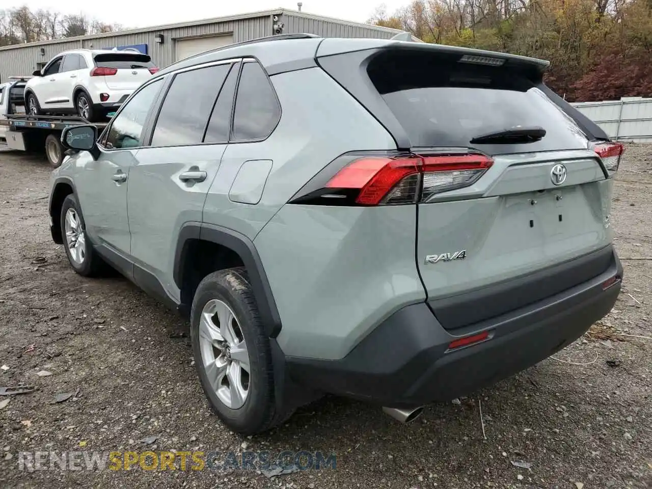 3 Photograph of a damaged car 2T3P1RFV4LC095425 TOYOTA RAV4 2020
