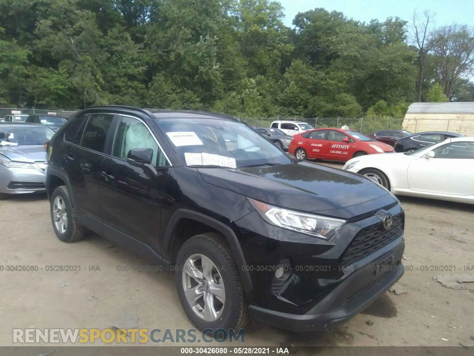 1 Photograph of a damaged car 2T3P1RFV4LC097966 TOYOTA RAV4 2020