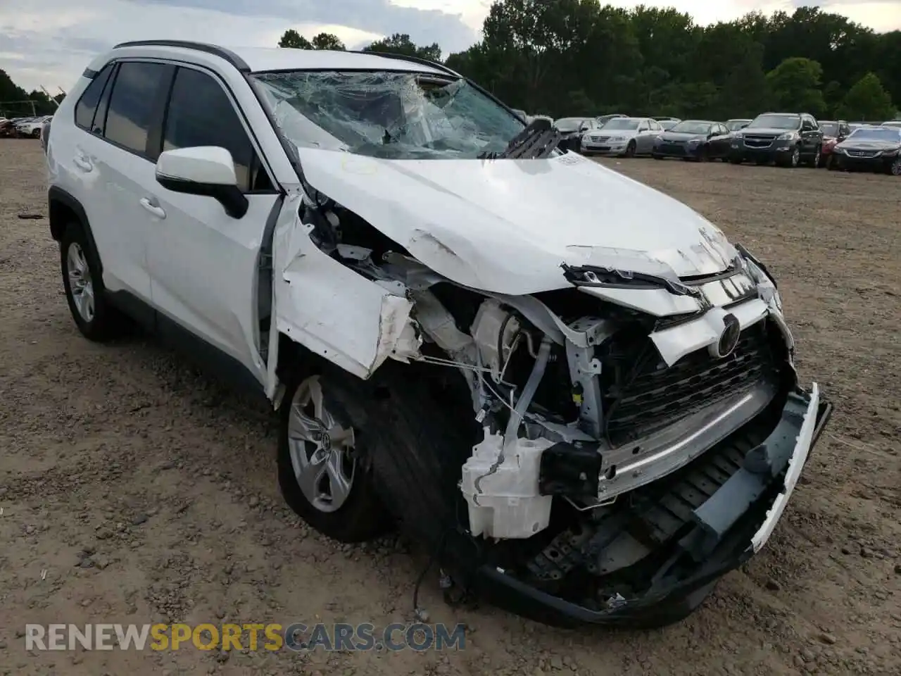 1 Photograph of a damaged car 2T3P1RFV4LC098065 TOYOTA RAV4 2020