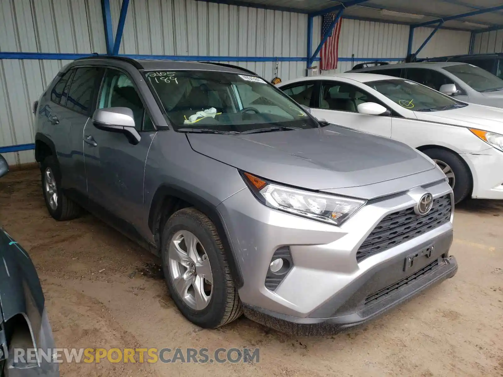 1 Photograph of a damaged car 2T3P1RFV4LC103720 TOYOTA RAV4 2020