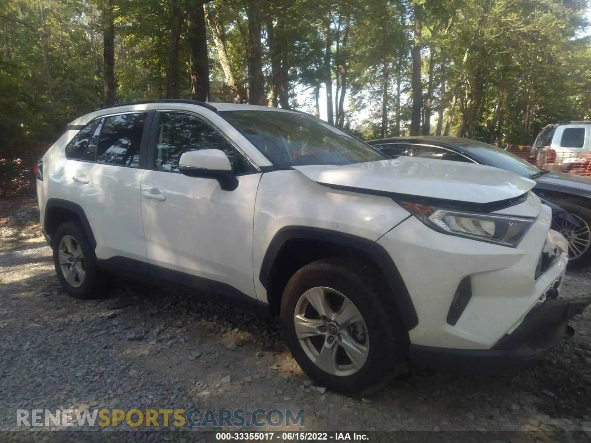 1 Photograph of a damaged car 2T3P1RFV4LC123112 TOYOTA RAV4 2020