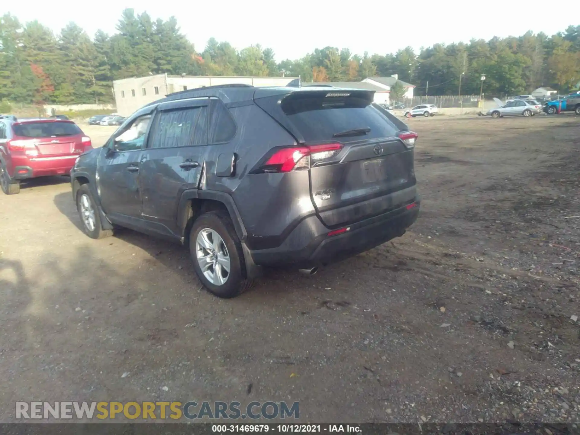 3 Photograph of a damaged car 2T3P1RFV4LC133395 TOYOTA RAV4 2020