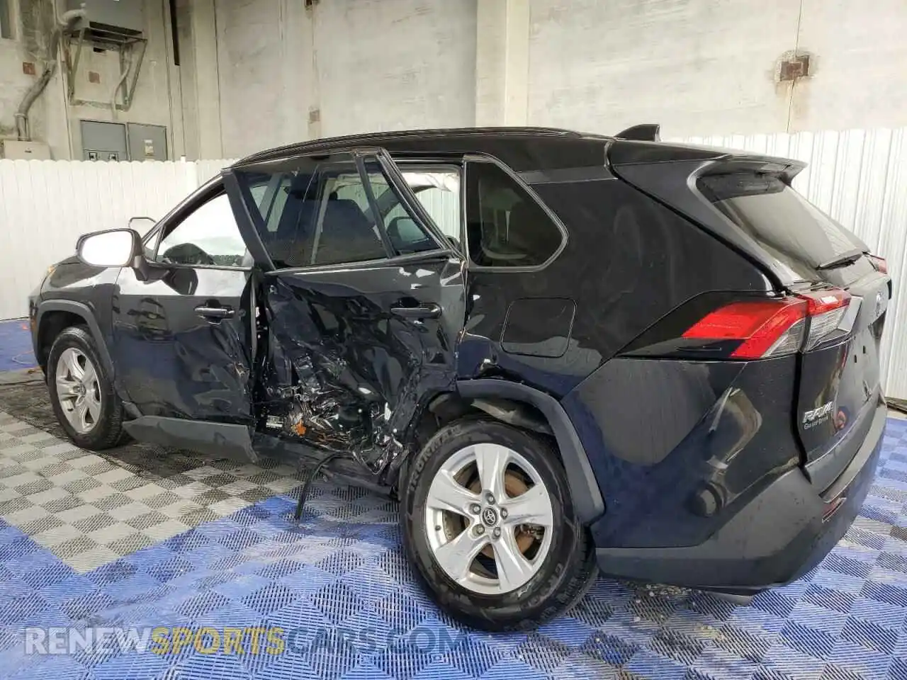 2 Photograph of a damaged car 2T3P1RFV4LW126915 TOYOTA RAV4 2020