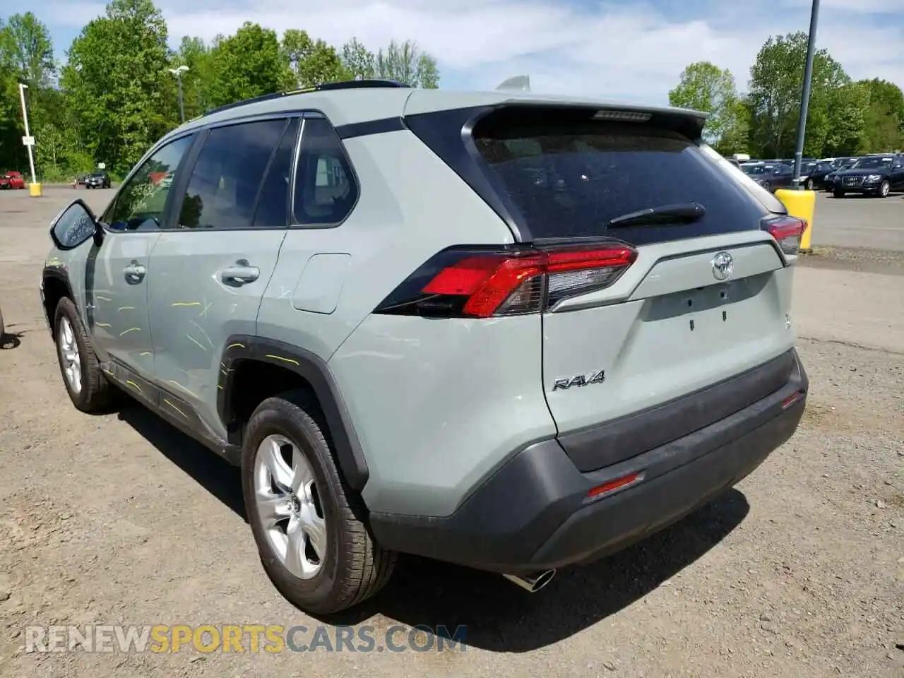 3 Photograph of a damaged car 2T3P1RFV5LC117965 TOYOTA RAV4 2020