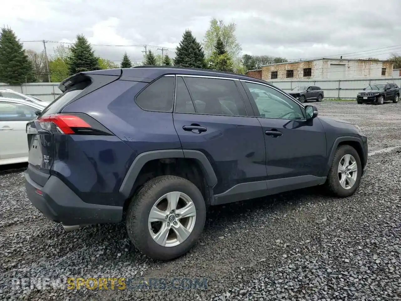 3 Photograph of a damaged car 2T3P1RFV5LC126715 TOYOTA RAV4 2020