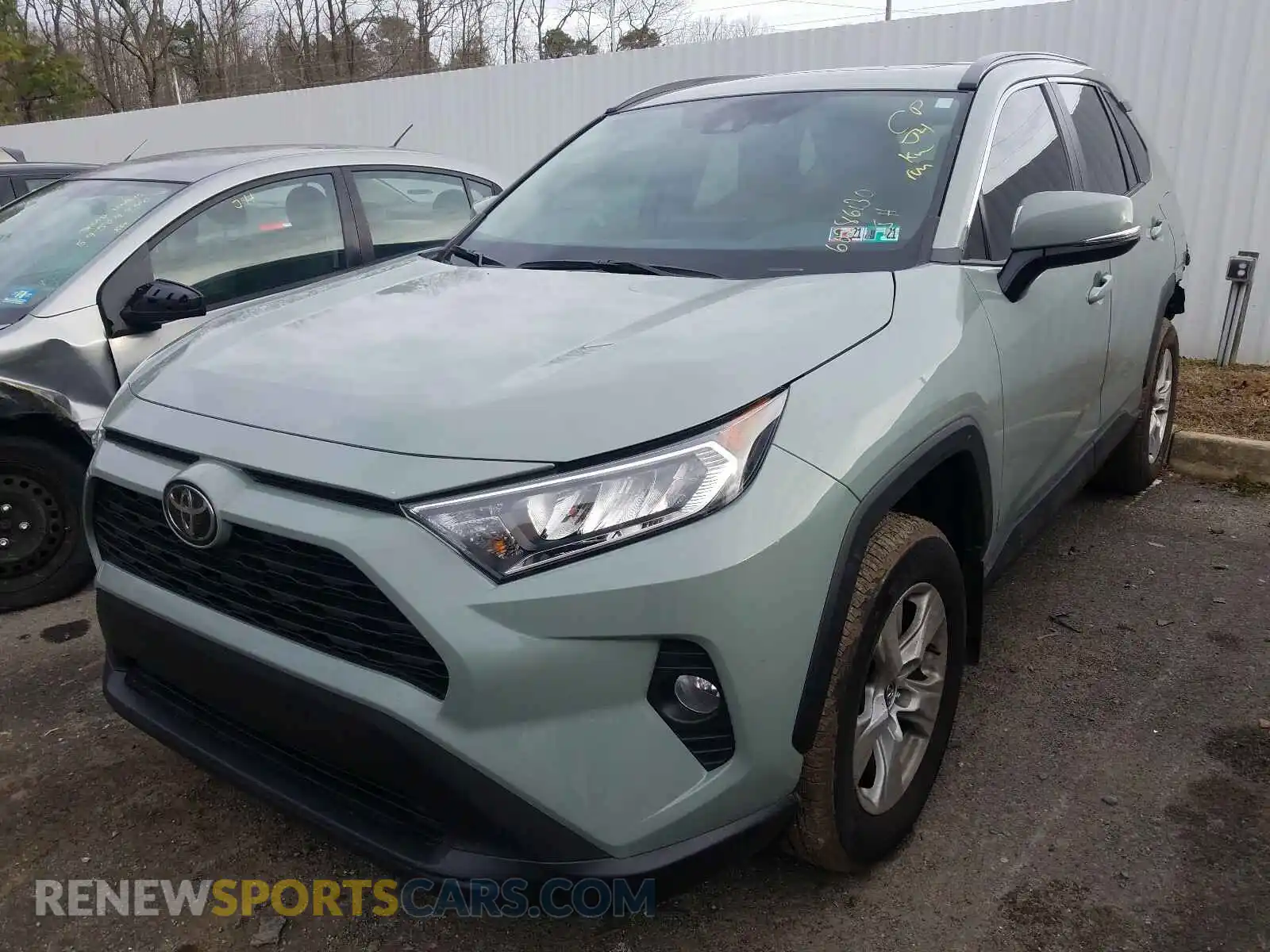 2 fotografías del automóvil dañado 2T3P1RFV5LW138197 TOYOTA RAV4 2020