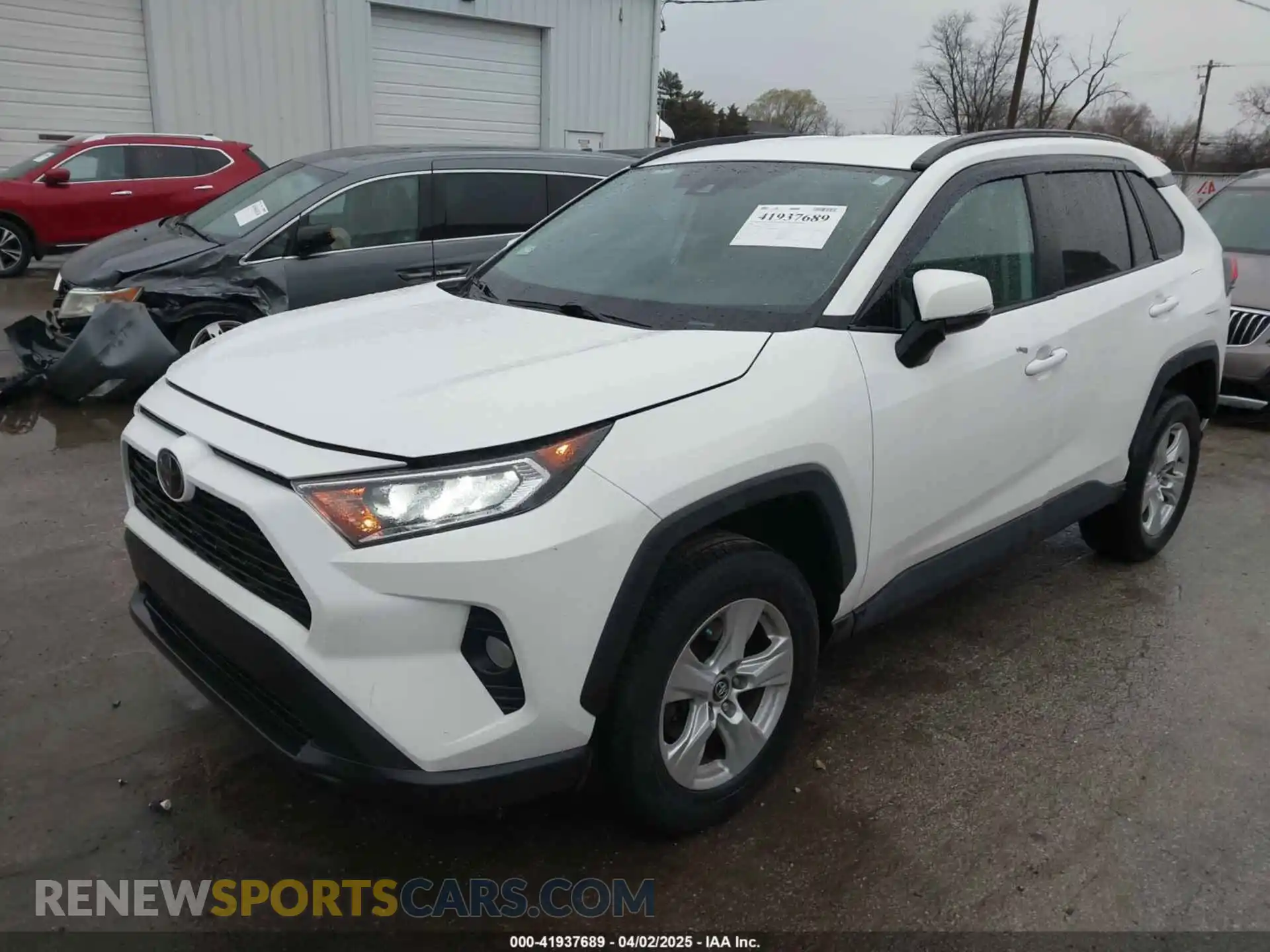 2 Photograph of a damaged car 2T3P1RFV6LC069327 TOYOTA RAV4 2020