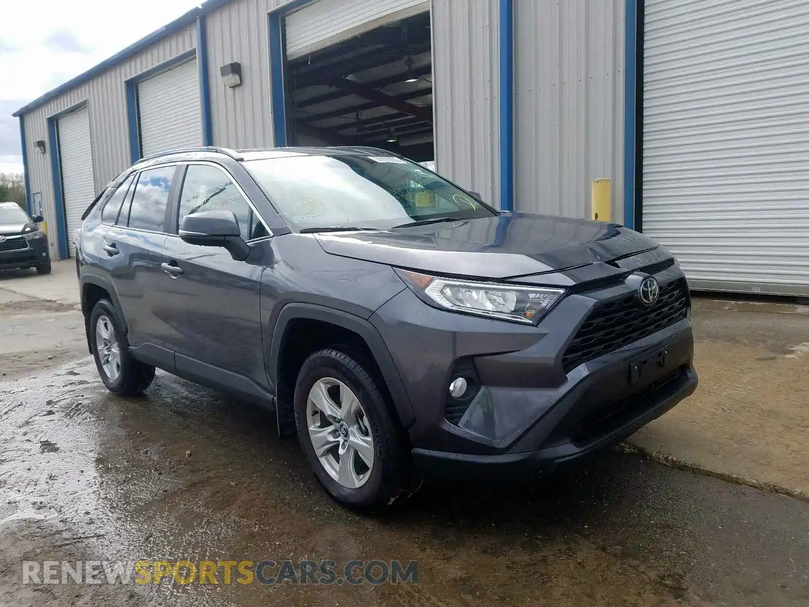 1 Photograph of a damaged car 2T3P1RFV6LC086032 TOYOTA RAV4 2020