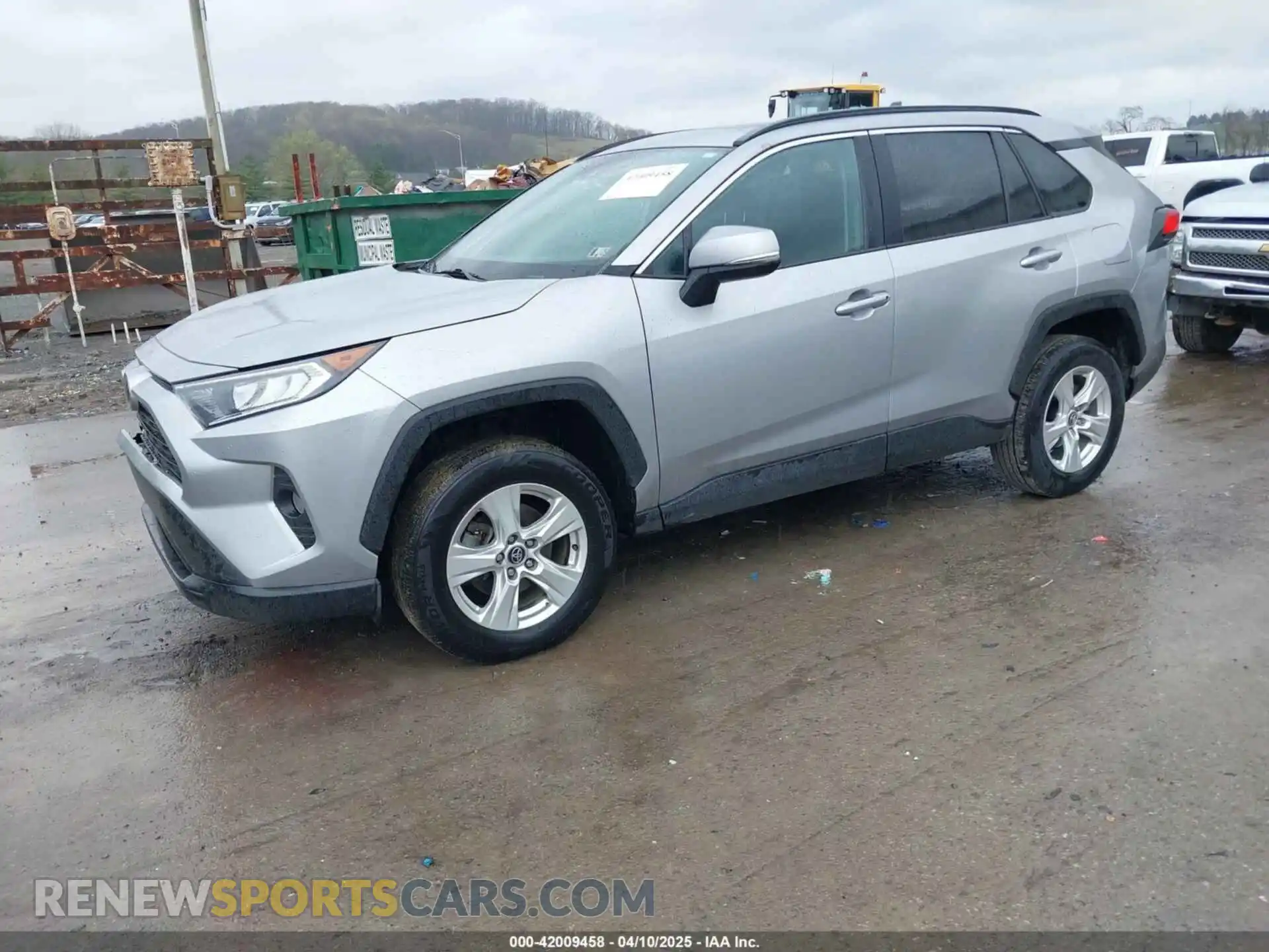2 Photograph of a damaged car 2T3P1RFV6LC123919 TOYOTA RAV4 2020
