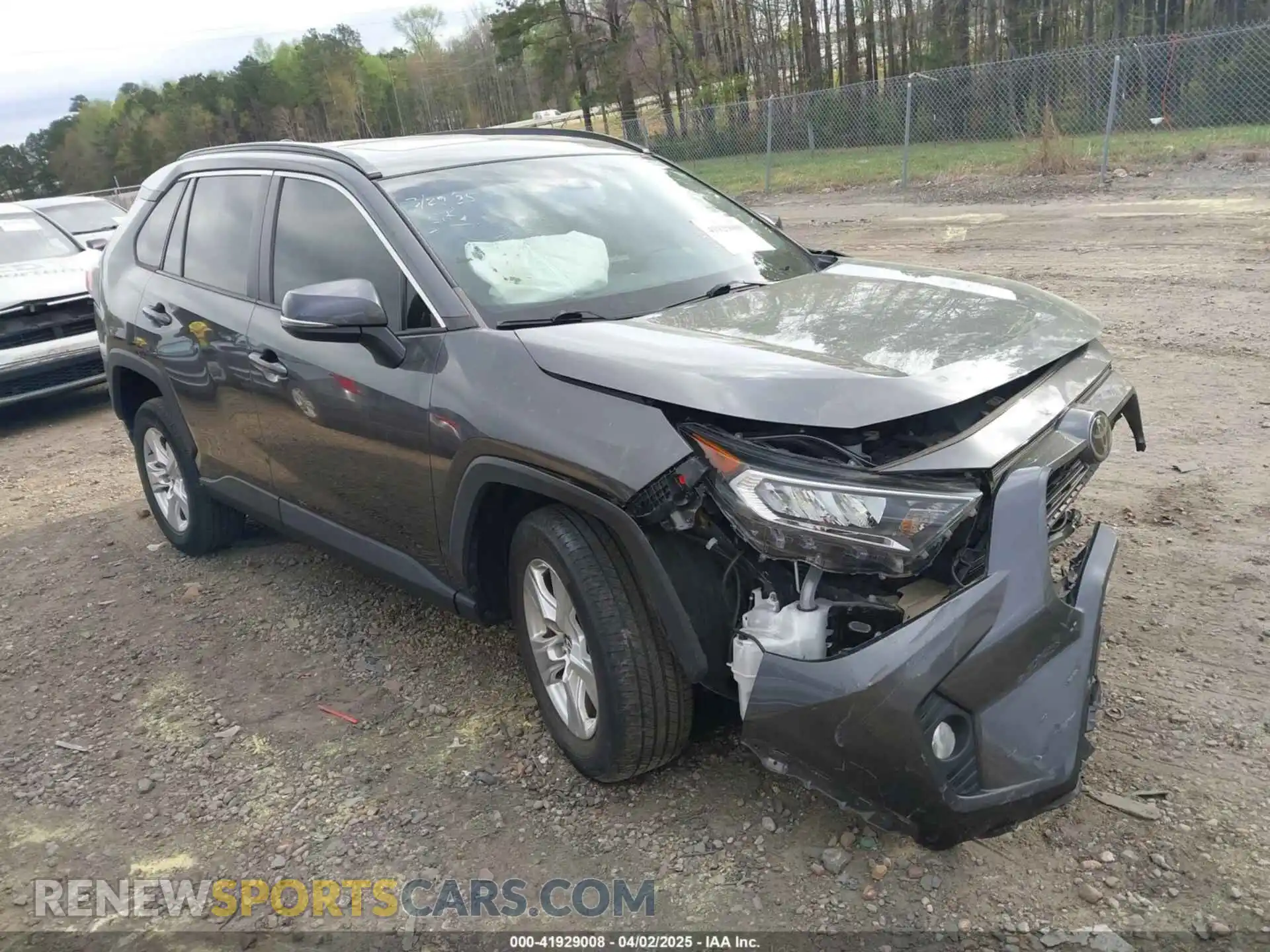 1 Photograph of a damaged car 2T3P1RFV6LC124231 TOYOTA RAV4 2020