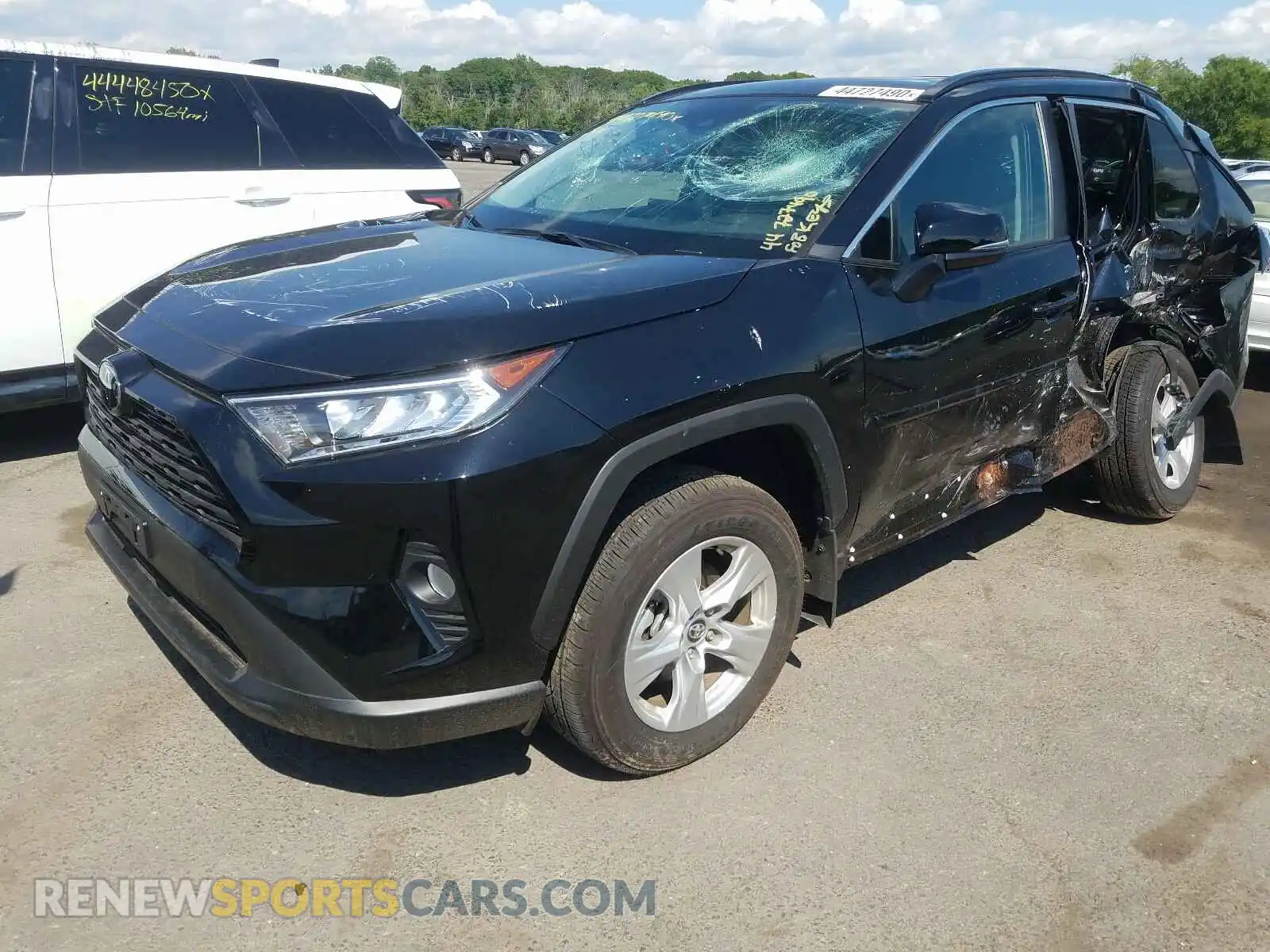 2 Photograph of a damaged car 2T3P1RFV6LW095215 TOYOTA RAV4 2020