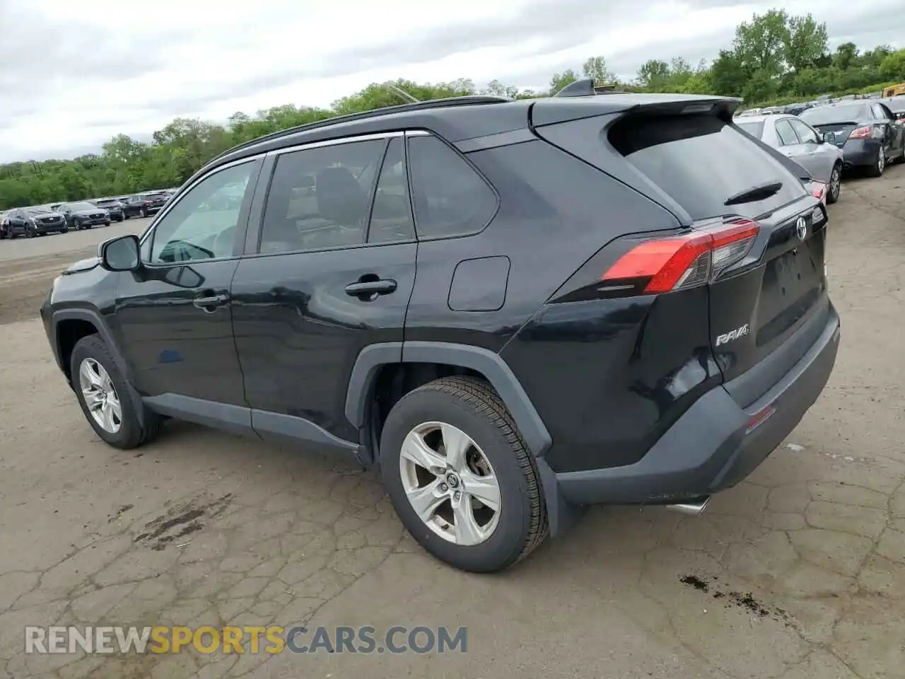 2 Photograph of a damaged car 2T3P1RFV6LW117827 TOYOTA RAV4 2020