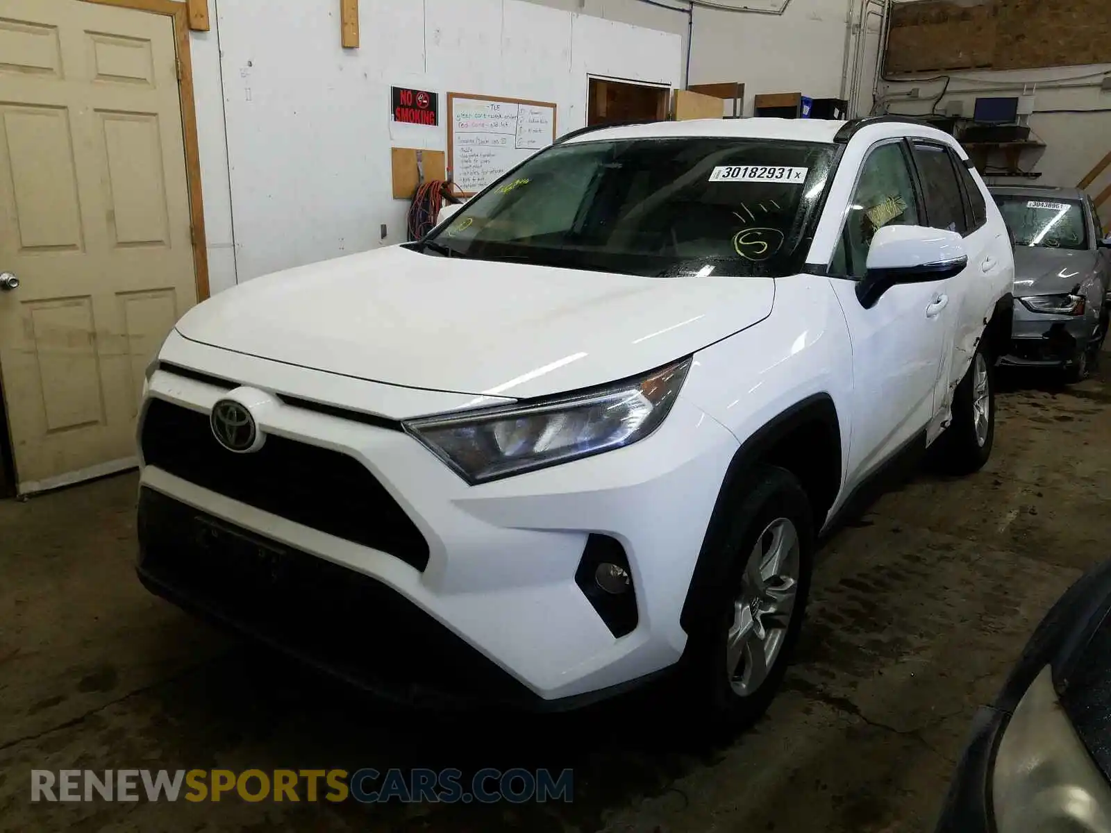 2 Photograph of a damaged car 2T3P1RFV6LW139939 TOYOTA RAV4 2020