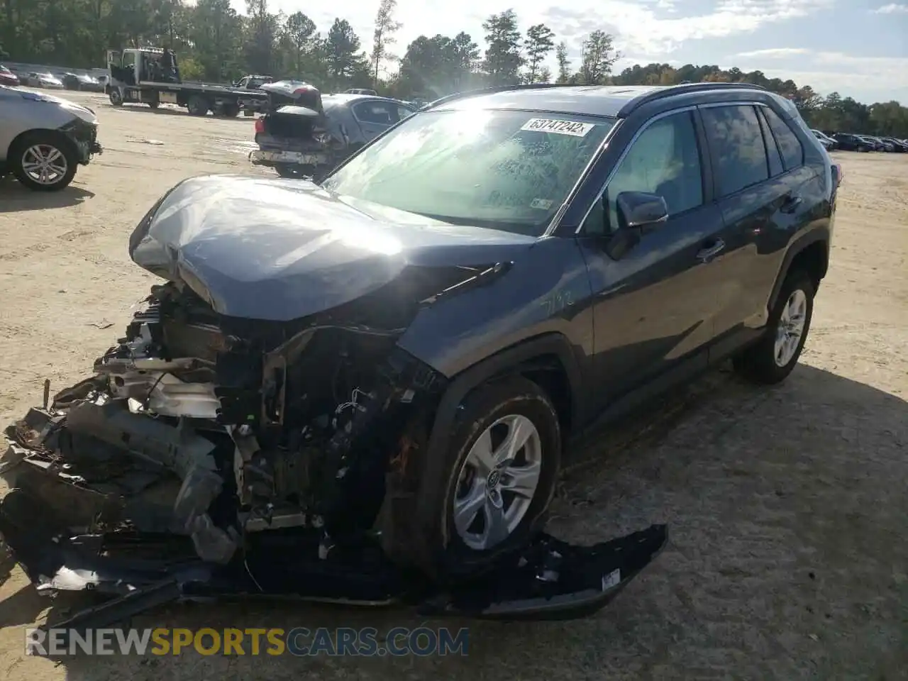 2 Photograph of a damaged car 2T3P1RFV7LC140910 TOYOTA RAV4 2020