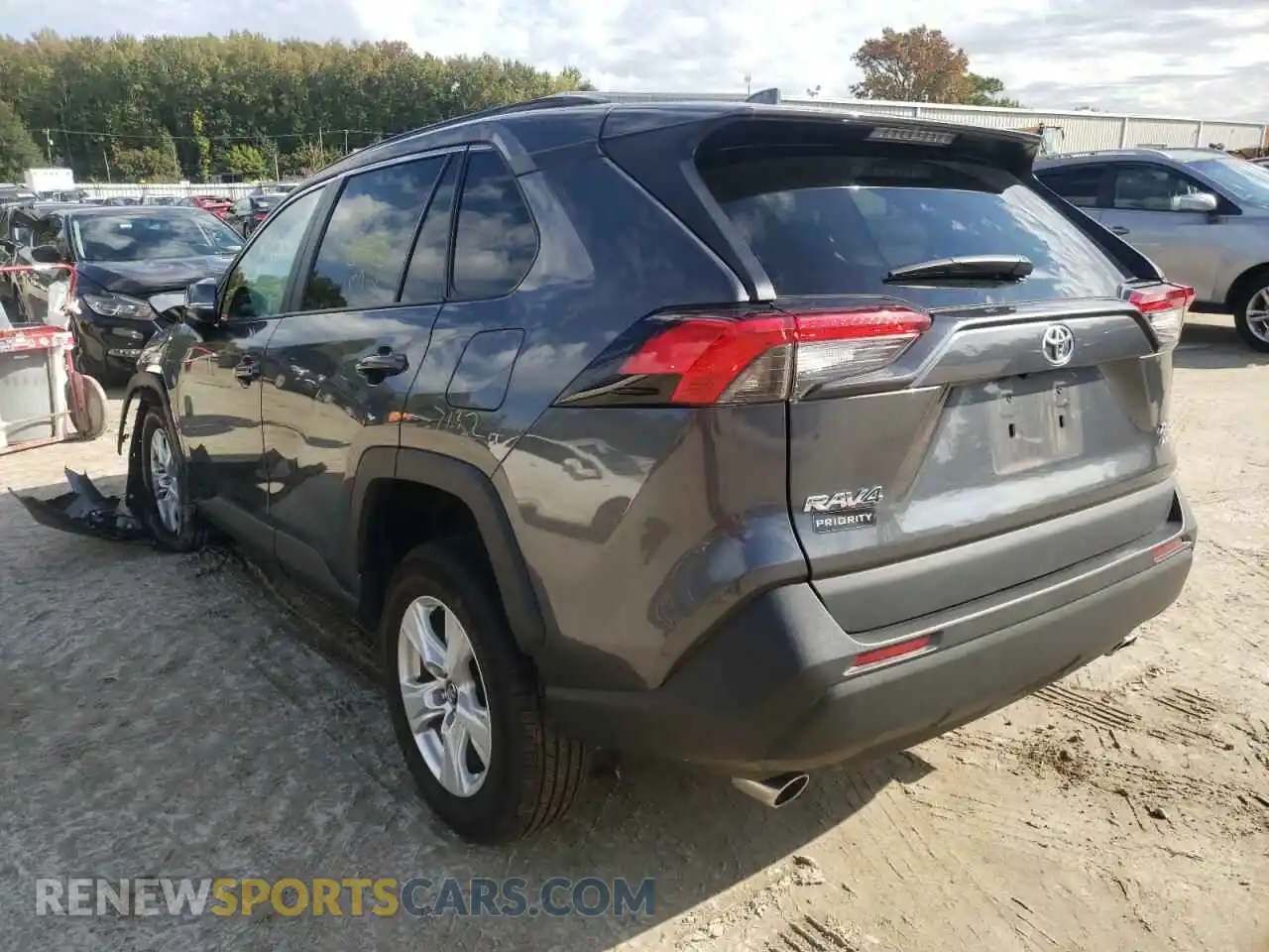 3 Photograph of a damaged car 2T3P1RFV7LC140910 TOYOTA RAV4 2020