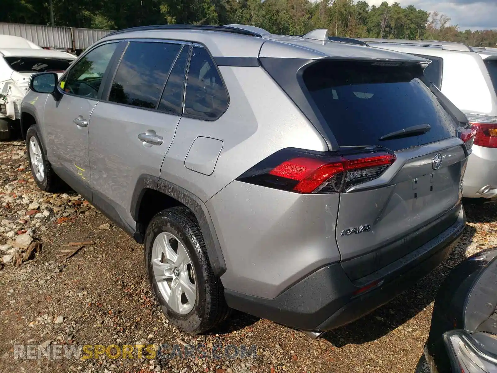 3 Photograph of a damaged car 2T3P1RFV8LC072486 TOYOTA RAV4 2020